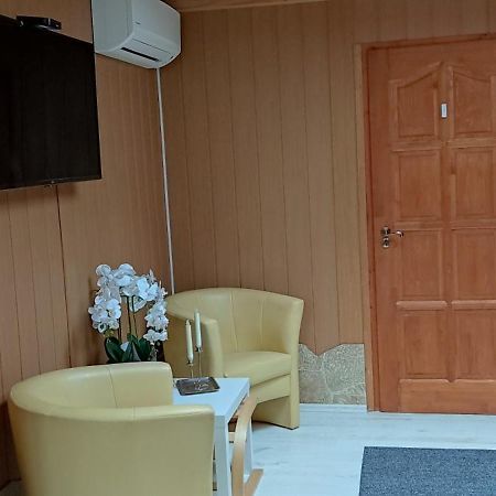 Bpr P3 Lodge Apartment With A/C Budapest Eksteriør bilde