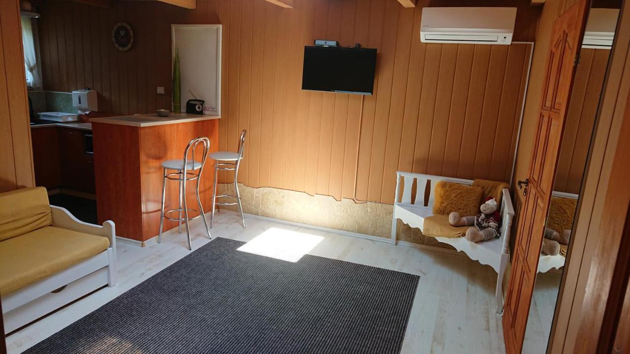 Bpr P3 Lodge Apartment With A/C Budapest Eksteriør bilde